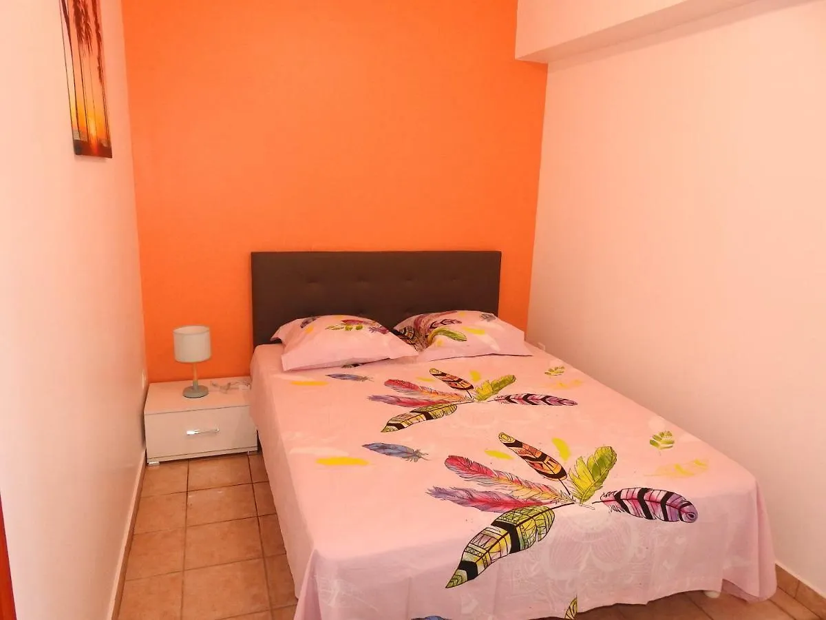 Gite Citronnelle Bouillante 0*,  Guadeloupe